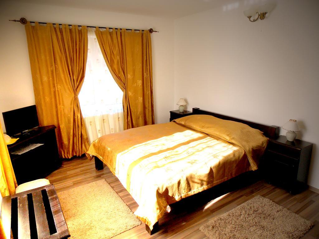 Casa Olteanu Pension Moieciu de Jos Rom bilde
